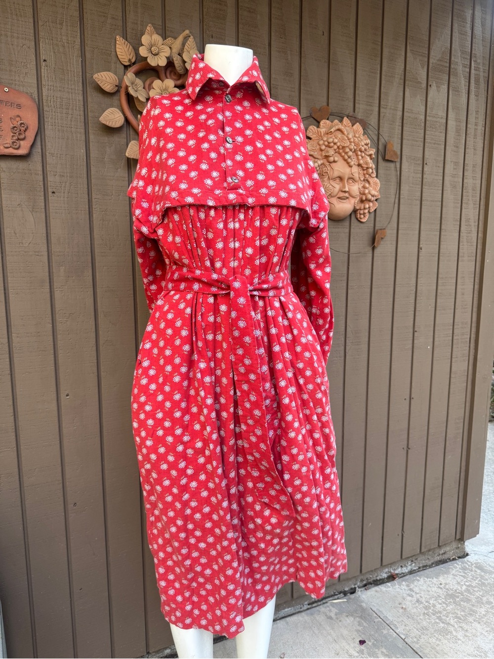 Vintage Red Floral Midi Dress with Belt